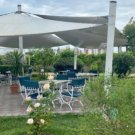 President Hotel Golem (Tirana)